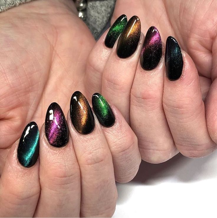 30+ Elegant Black Nail Designs - The Glossychic | Moonstone nails